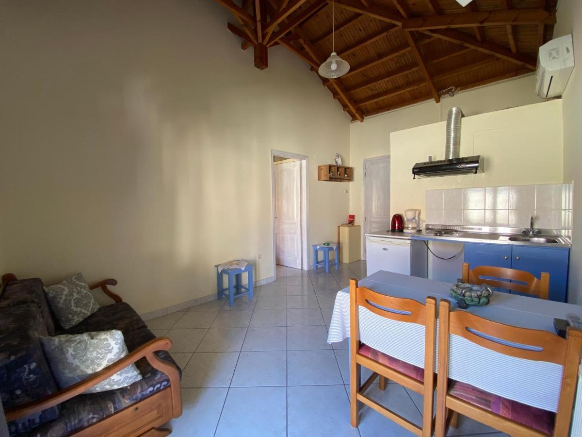 Roxani Studios-Apartments Petra  Dış mekan fotoğraf