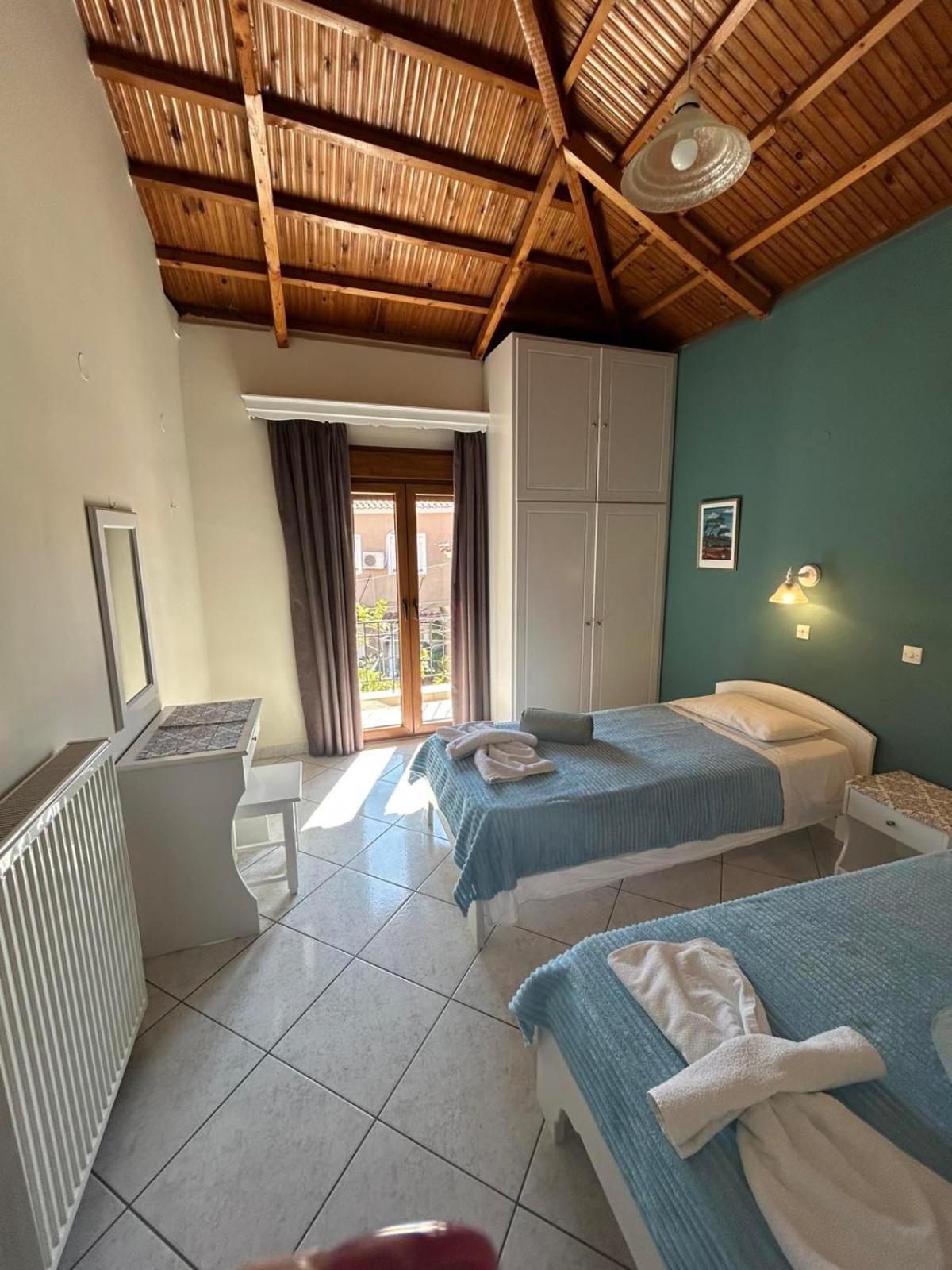 Roxani Studios-Apartments Petra  Oda fotoğraf